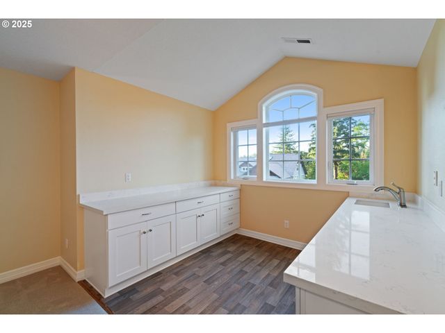 3110 Nw LACAMAS Dr, Camas, WA 98607