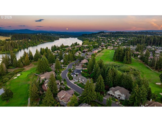 3110 Nw LACAMAS Dr, Camas, WA 98607