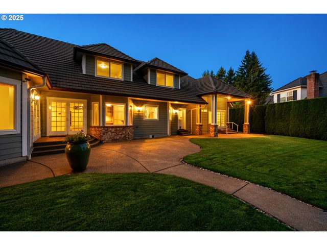 3110 Nw LACAMAS Dr, Camas, WA 98607