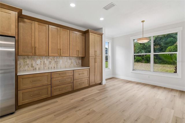 16936 FALCONRIDGE ROAD, Lithia, FL 33547