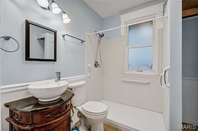 7070 Winona Avenue, St Louis, MO 63109