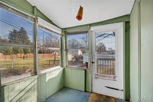 7070 Winona Avenue, St Louis, MO 63109