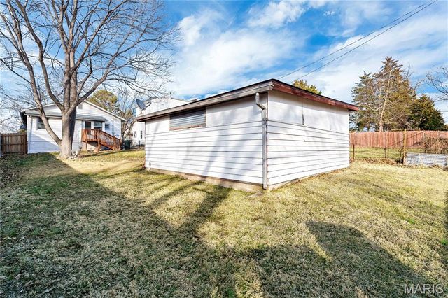 7070 Winona Avenue, St Louis, MO 63109