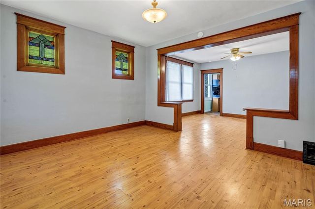 7070 Winona Avenue, St Louis, MO 63109