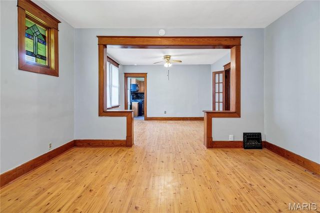 7070 Winona Avenue, St Louis, MO 63109