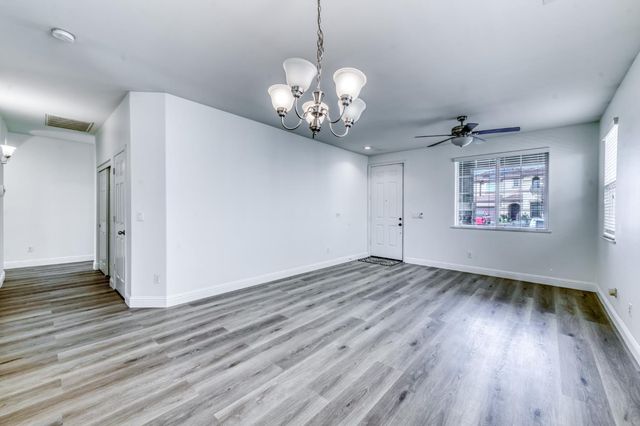 6575 E Cetti Avenue, Fresno, CA 93727