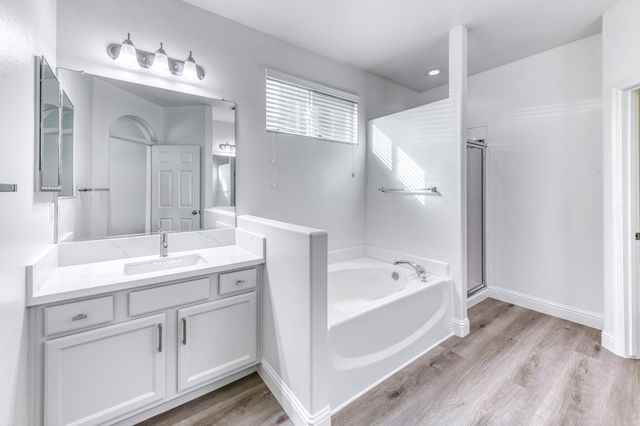 6575 E Cetti Avenue, Fresno, CA 93727