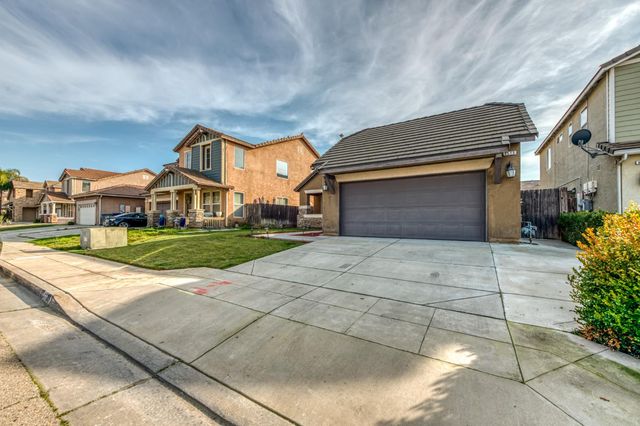 6575 E Cetti Avenue, Fresno, CA 93727