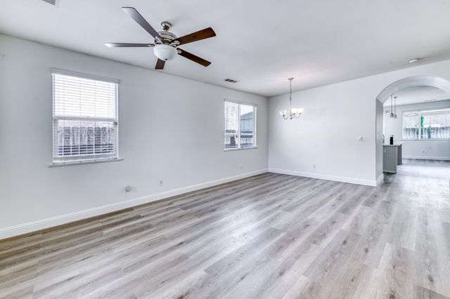 6575 E Cetti Avenue, Fresno, CA 93727