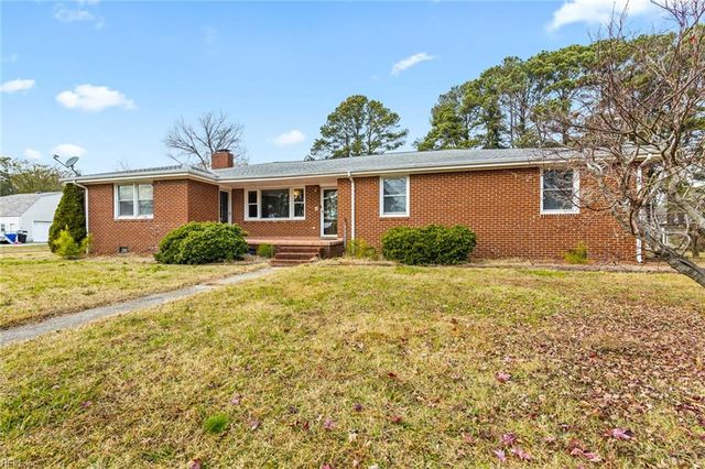 5720 Hawthorne LN, Portsmouth, VA 23703