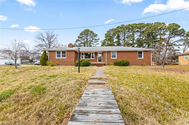 5720 Hawthorne LN, Portsmouth, VA 23703