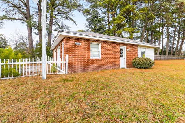 5720 Hawthorne LN, Portsmouth, VA 23703