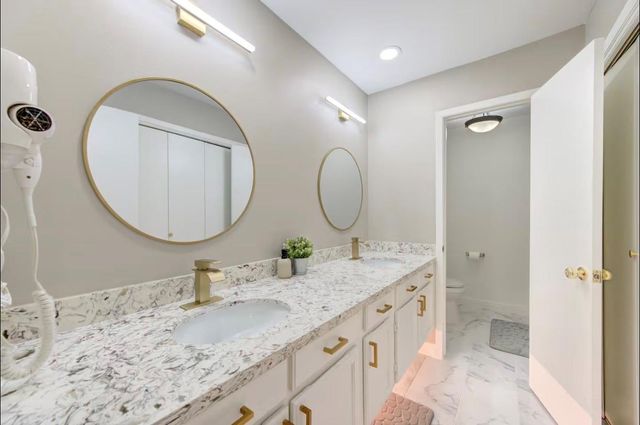 6131 Gladewell Drive, Houston, TX 77072