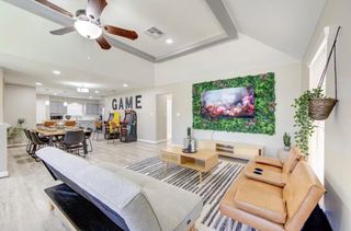 6131 Gladewell Drive, Houston, TX 77072