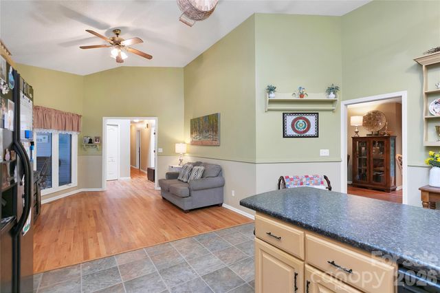 149 Tucked In Lane, Brevard, NC 28712