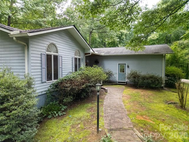 149 Tucked In Lane, Brevard, NC 28712