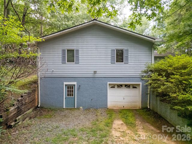 149 Tucked In Lane, Brevard, NC 28712