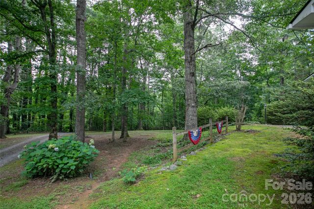 149 Tucked In Lane, Brevard, NC 28712