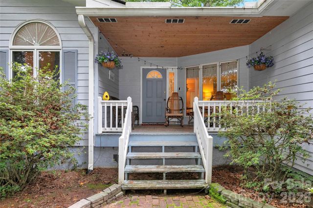 149 Tucked In Lane, Brevard, NC 28712