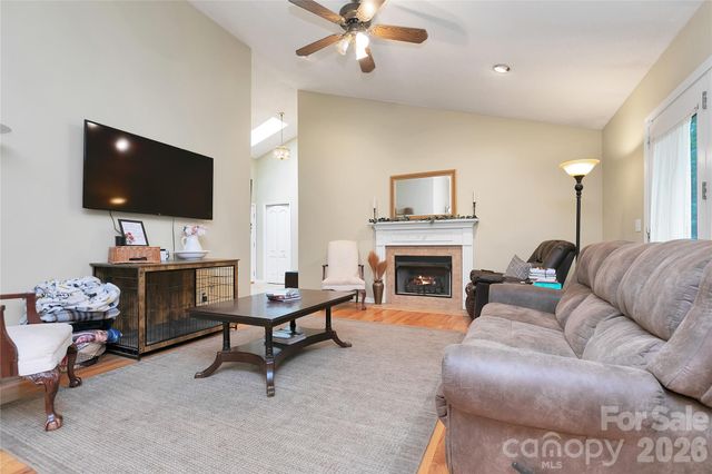 149 Tucked In Lane, Brevard, NC 28712