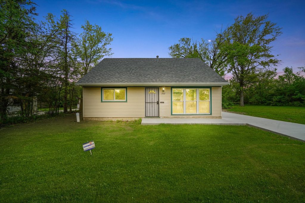 202 Allegheny Street, Park Forest, IL 60466