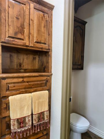 6401 Vintage Lake Drive, Arlington, TX 76016