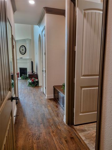 6401 Vintage Lake Drive, Arlington, TX 76016