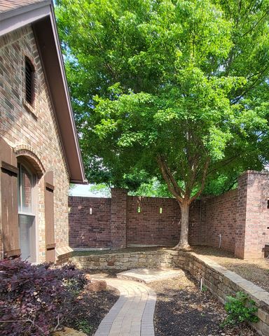 6401 Vintage Lake Drive, Arlington, TX 76016