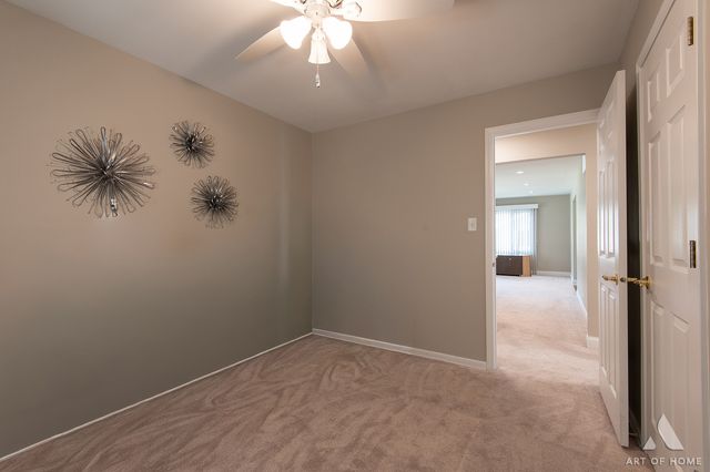 11655 S Nagle Avenue, Worth, IL 60482