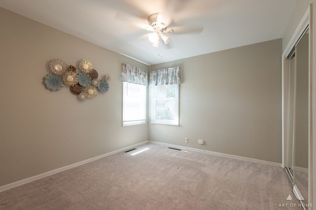 11655 S Nagle Avenue, Worth, IL 60482