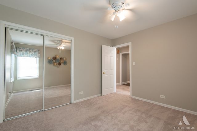 11655 S Nagle Avenue, Worth, IL 60482