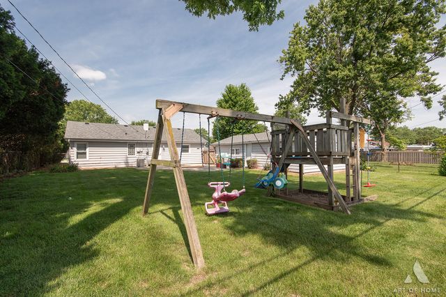 11655 S Nagle Avenue, Worth, IL 60482