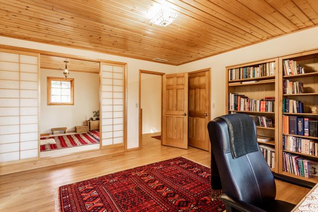 6671 E Gross Road, Bloomington, IN 47401