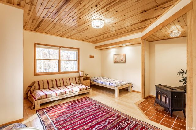 6671 E Gross Road, Bloomington, IN 47401