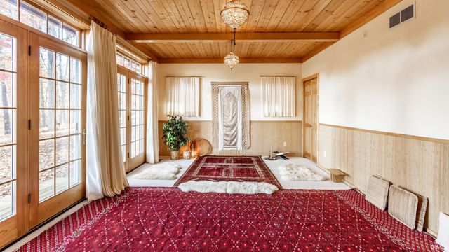 6671 E Gross Road, Bloomington, IN 47401