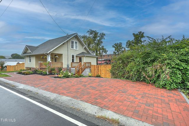 29013 Hillman Highway, Meadowview, VA 24361