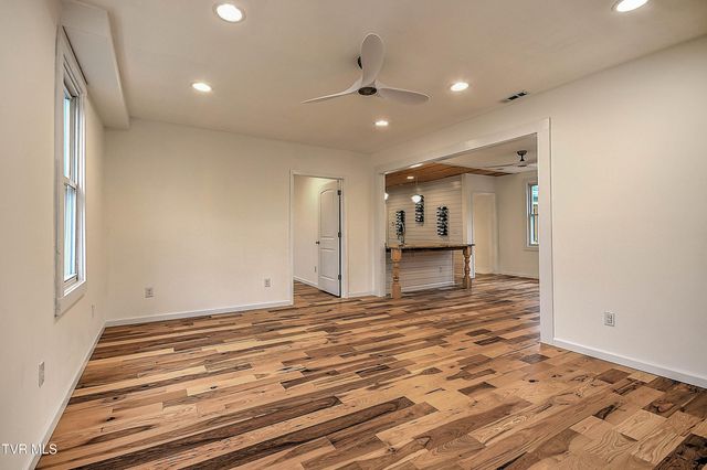 29013 Hillman Highway, Meadowview, VA 24361