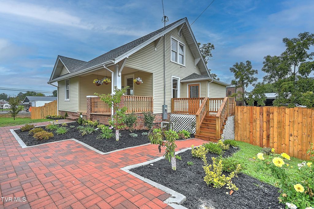 29013 Hillman Highway, Meadowview, VA 24361