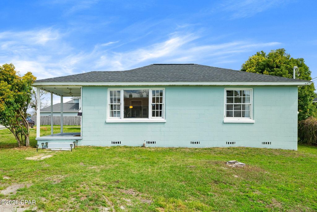 1114 Mc Kenzie Avenue A, Panama City, FL 32401