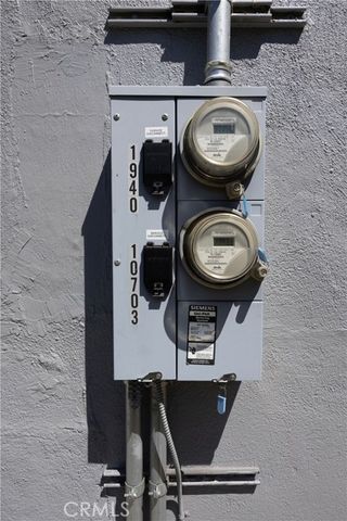 10703 Anzac, Los Angeles, CA 90059