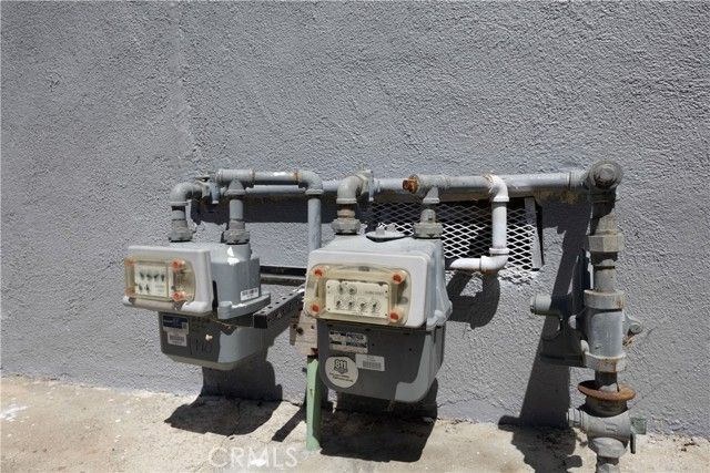 10703 Anzac, Los Angeles, CA 90059