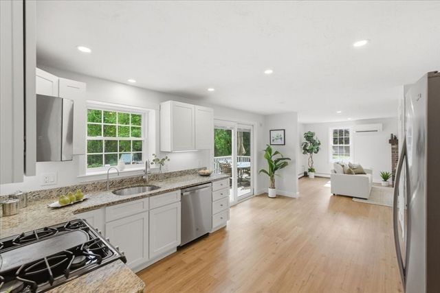 8 Eileen Road, Norton, MA 02766