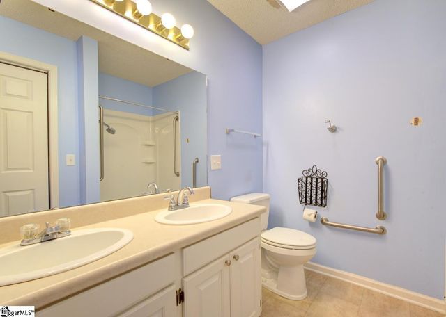 108 Baldwin Place, Easley, SC 29642