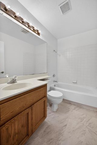 764 Cobble Hill Way, Galt, CA 95632