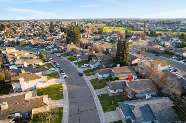 764 Cobble Hill Way, Galt, CA 95632