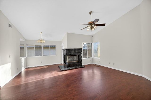 764 Cobble Hill Way, Galt, CA 95632