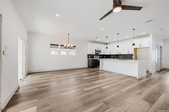 673 Mockingbird Cv, Spring Branch, TX 78070