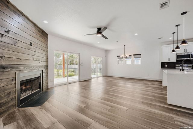 673 Mockingbird Cv, Spring Branch, TX 78070