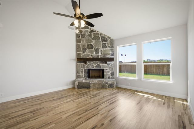 1909 Amber Gate Drive, Anna, TX 75409