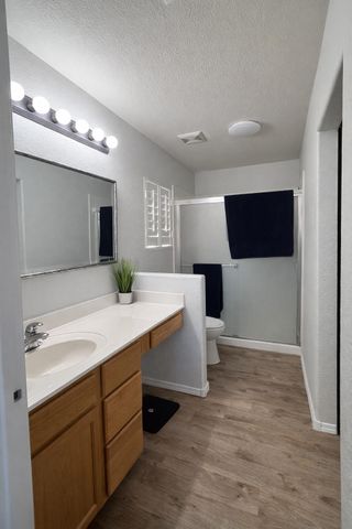 5239 Molokai Street NE, Albuquerque, NM 87111